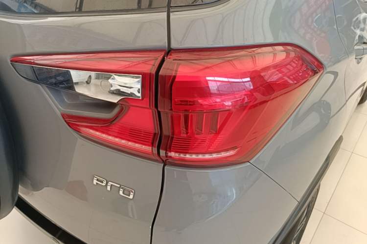 Used BYD Yuan Pro 2023 401KM Luxury Version Exterior 3