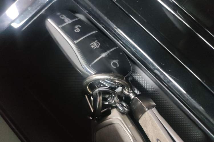 Used BYD Yuan Pro 2023 401KM Luxury Version Interior 1