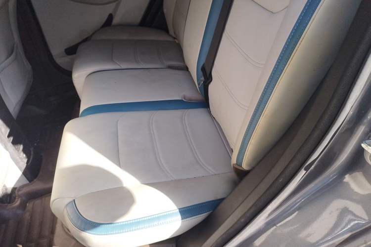 Used BYD Yuan Pro 2023 401KM Luxury Version Interior 4
