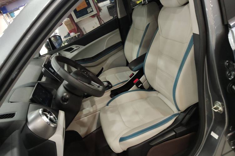 Used BYD Yuan Pro 2023 320KM Luxury Version Left Front Seat
