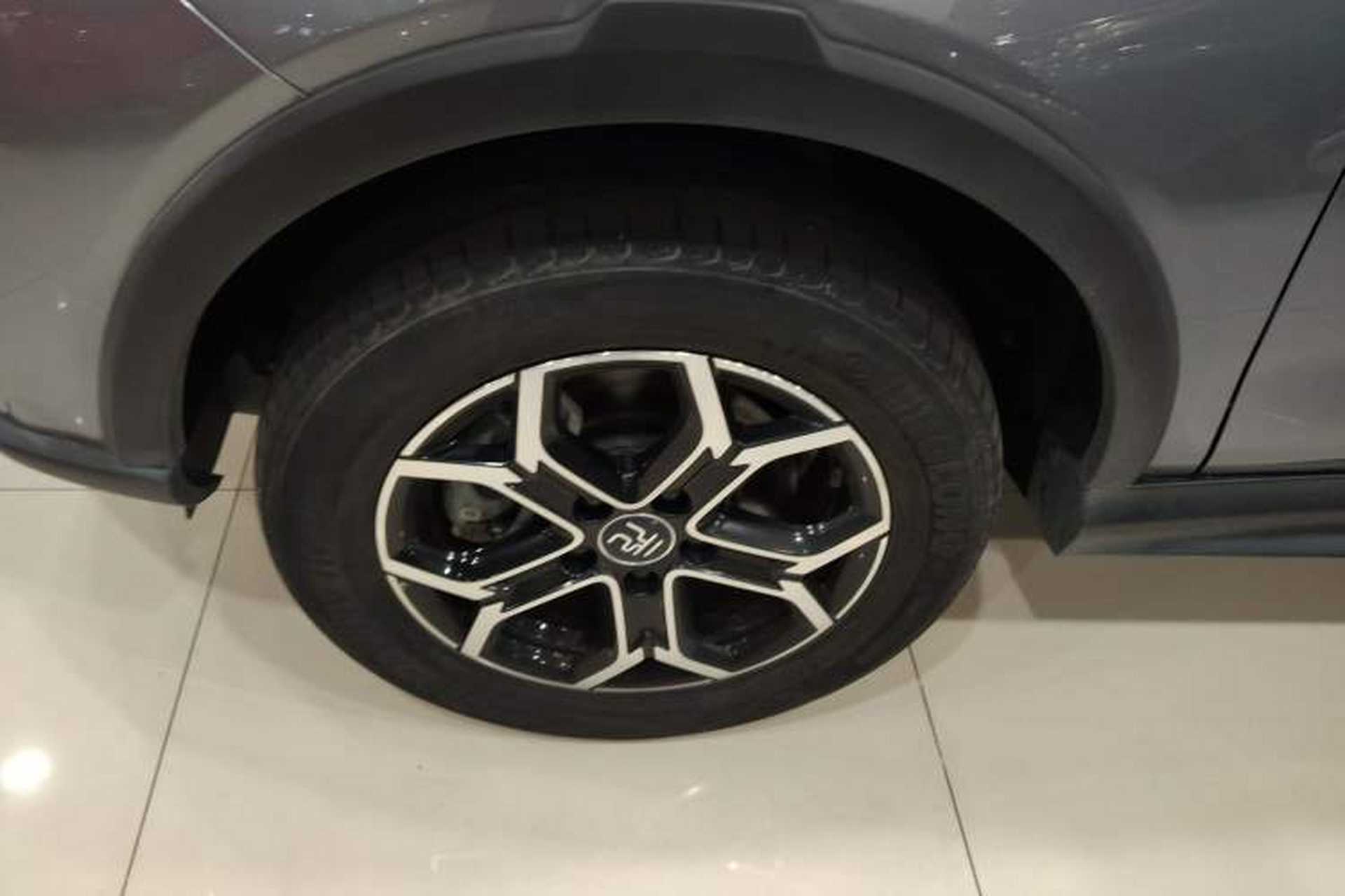 Used BYD Yuan Pro 2023 320KM Luxury Version Left Front Wheel Hub