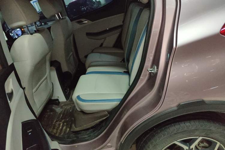 Used BYD Yuan Pro 2023 401KM Luxury Version Left Rear Seat