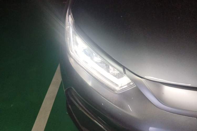 Used BYD Yuan Pro 2023 320KM Luxury Version Right Front Headlight