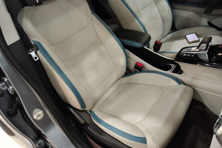 Used BYD Yuan Pro 2023 320KM Luxury Version Right Front Seat