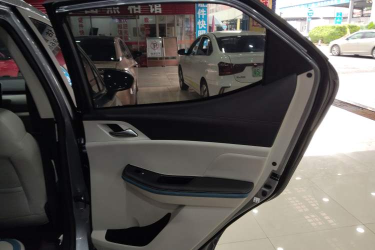 Used BYD Yuan Pro 2023 320KM Luxury Version Right Rear Door Interior