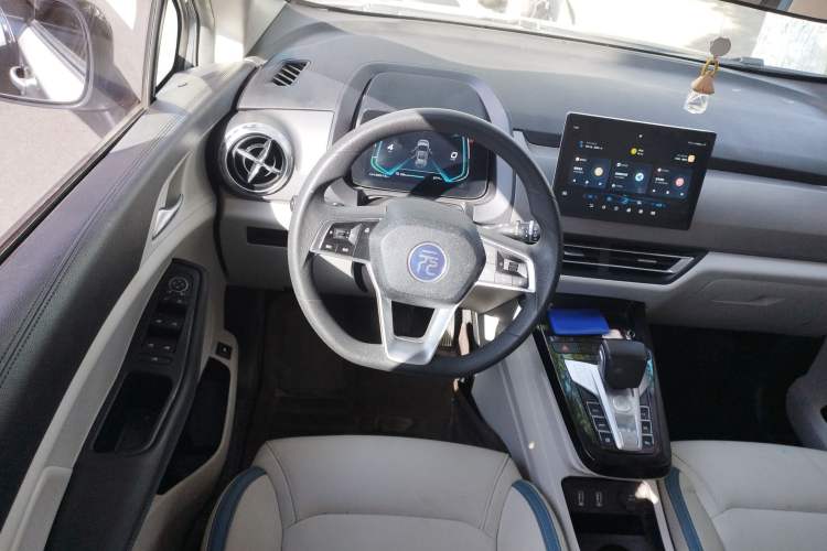 Used BYD Yuan Pro 2023 401KM Luxury Version Steering Wheel