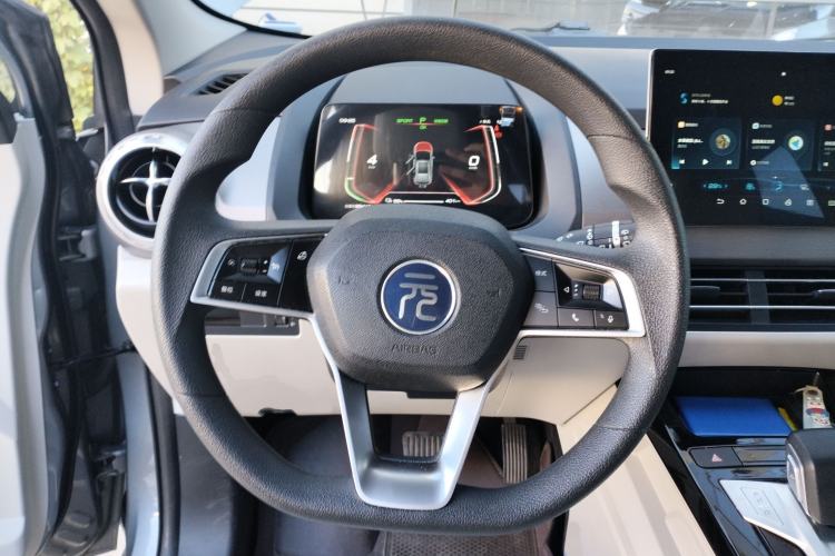 Used BYD Yuan Pro 2023 401KM Luxury Version Steering Wheel
