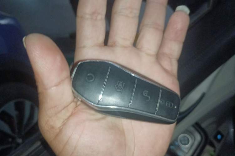 Used BYD Yuan Pro 2023 320KM Luxury Version Vehicle Key