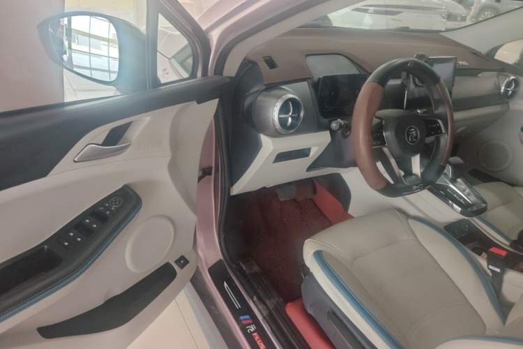 Used BYD Yuan Pro 2023 401KM Luxury Version Driver Seat