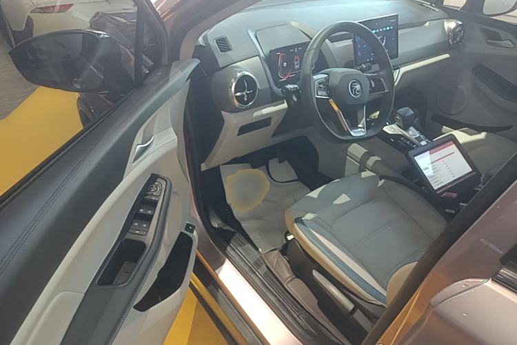 Used BYD Yuan Pro 2023 401 km Deluxe Version Driver Seat