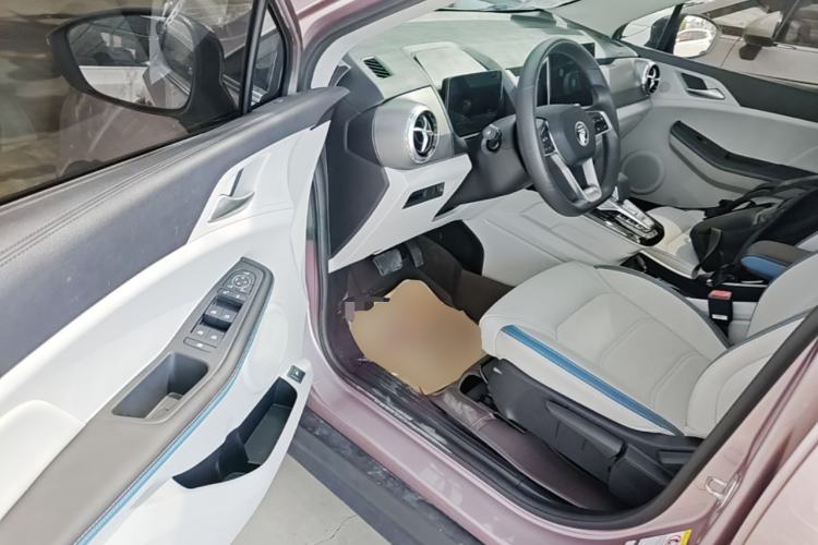 Used BYD Yuan Pro 2023 401 km Deluxe Version Driver Seat