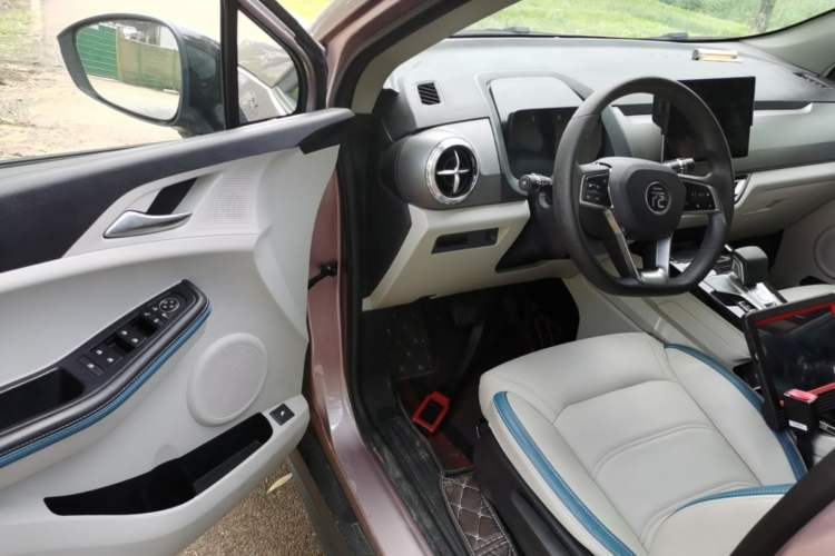 Used BYD Yuan Pro 2023 401KM Luxury Version Driver Seat