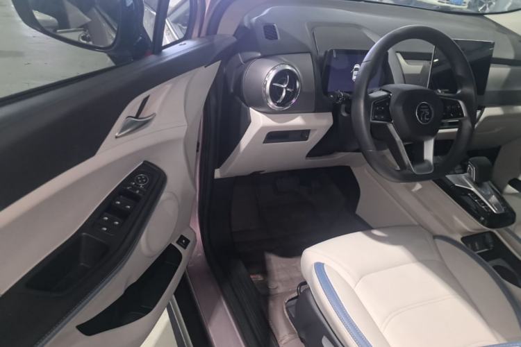 Used BYD Yuan Pro 2023 401KM Luxury Version Driver Seat