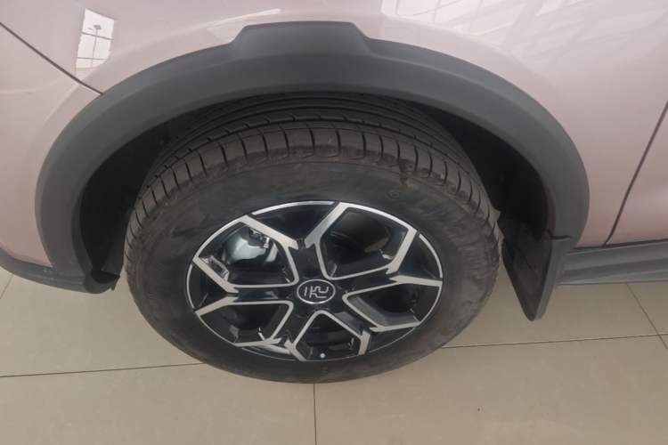 Used BYD Yuan Pro 2023 401KM Luxury Version Exterior 4