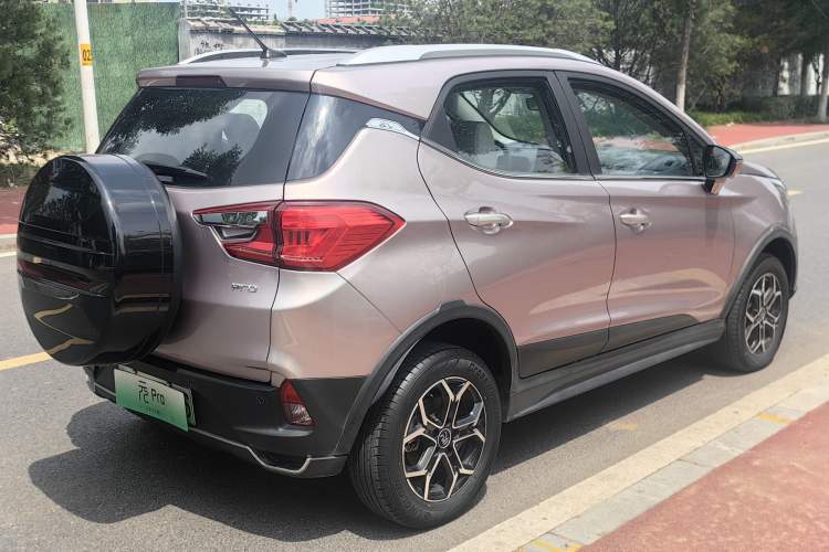Used BYD Yuan Pro 2023 401 km Deluxe Version Exterior 6