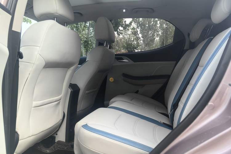 Used BYD Yuan Pro 2023 401 km Deluxe Version Exterior 9