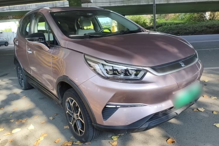 Used BYD Yuan Pro 2023 401 km Deluxe Version Front Right 45 Deg