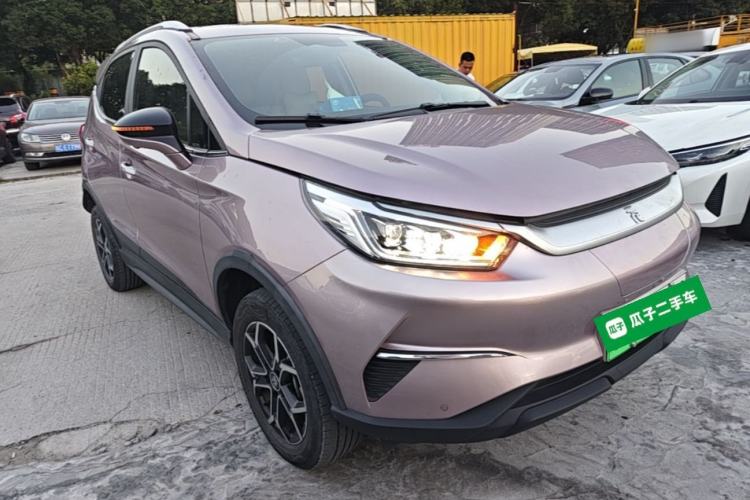 Used BYD Yuan Pro 2023 401 km Deluxe Version Front Right 45 Deg