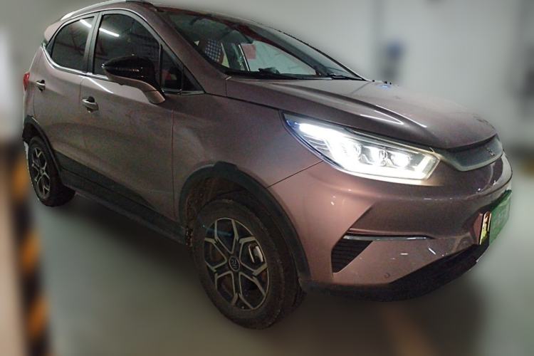 Used BYD Yuan Pro 2023 401 km Deluxe Version Front Right 45 Deg