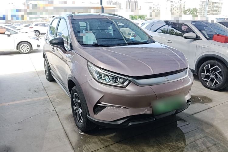 Used BYD Yuan Pro 2023 401 km Deluxe Version Front Right 45 Deg