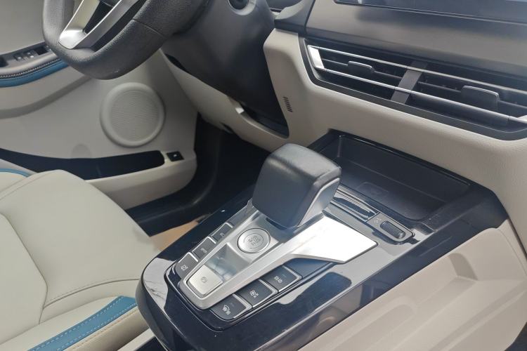 Used BYD Yuan Pro 2023 401 km Deluxe Version Gear Lever
