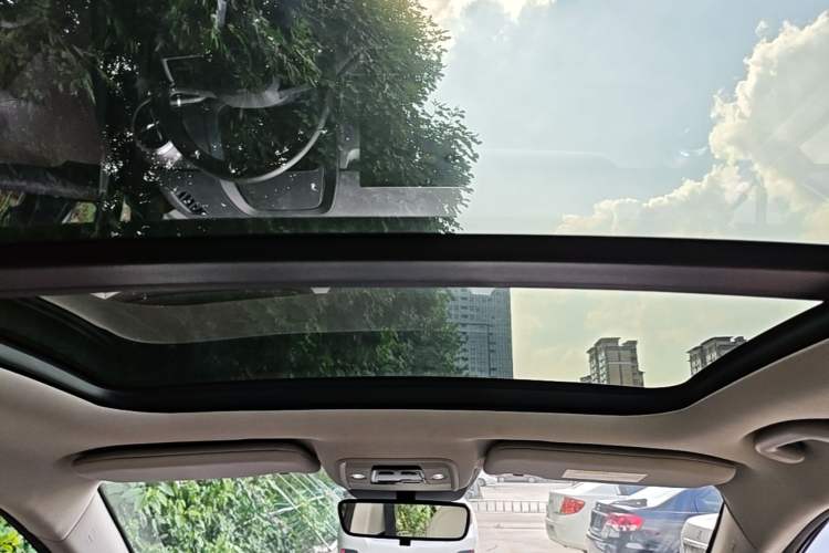Used BYD Yuan Pro 2023 401 km Deluxe Version Headliner