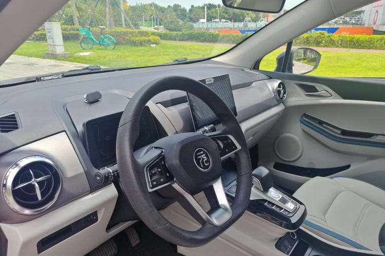 Used BYD Yuan Pro 2023 401 km Deluxe Version Interior 1