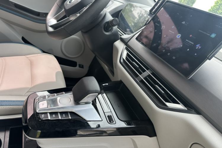 Used BYD Yuan Pro 2023 401KM Luxury Version Interior 3