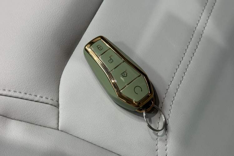 Used BYD Yuan Pro 2023 401 km Deluxe Version Interior 5