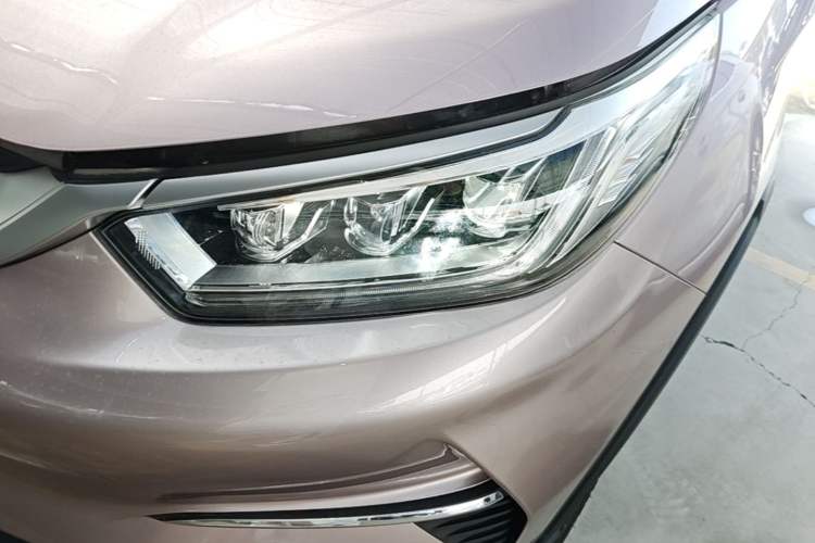Used BYD Yuan Pro 2023 401 km Deluxe Version Left Front Headlight