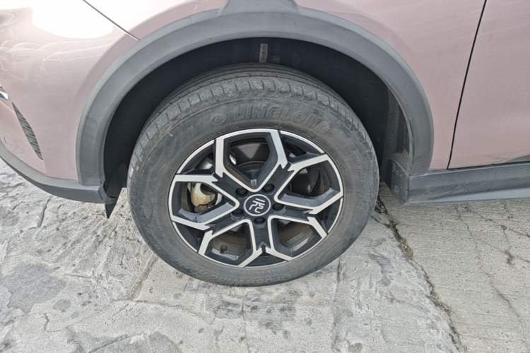 Used BYD Yuan Pro 2023 401 km Deluxe Version Left Front Wheel Hub