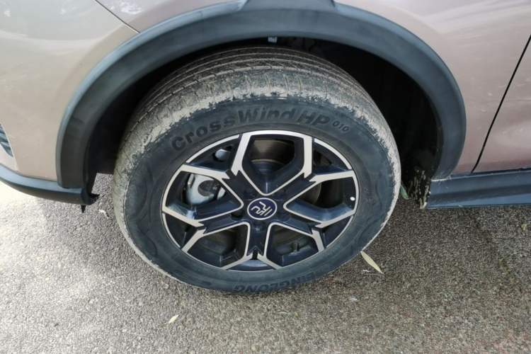 Used BYD Yuan Pro 2023 401KM Luxury Version Left Front Wheel Hub