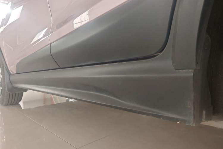 Used BYD Yuan Pro 2023 401KM Luxury Version Left Side Sill