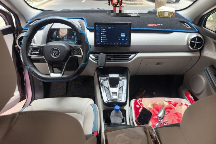 Used BYD Yuan Pro 2023 401KM Luxury Version Center Console