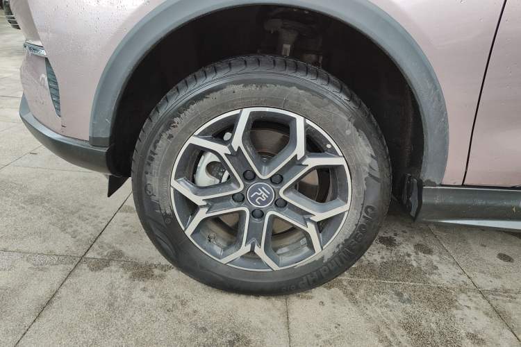 Used BYD Yuan Pro 2023 320KM Luxury Version Exterior 7