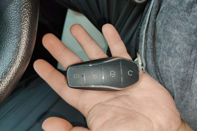 Used BYD Yuan Pro 2023 320KM Luxury Version Interior 1