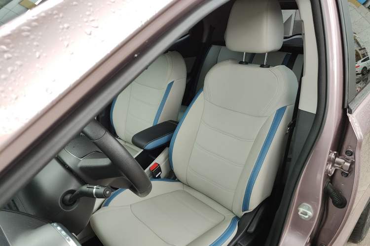 Used BYD Yuan Pro 2023 320KM Luxury Version Left Front Seat