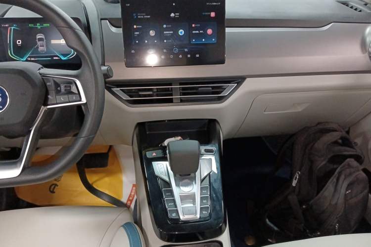 Used BYD Yuan Pro 2023 401KM Luxury Version Audio And AC Panel