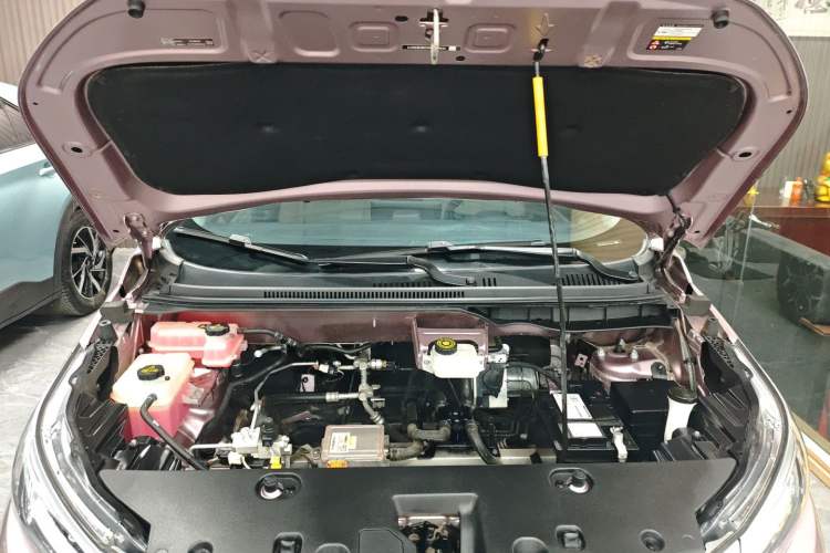 Used BYD Yuan Pro 2023 401KM Luxury Version Engine Bay
