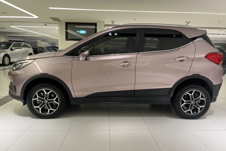 Used BYD Yuan Pro 2023 401 km Deluxe Version Exterior 1