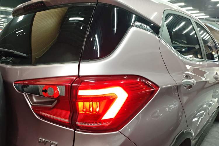Used BYD Yuan Pro 2023 401KM Luxury Version Exterior 6