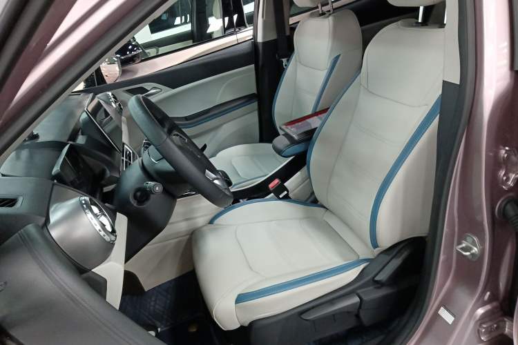 Used BYD Yuan Pro 2023 401KM Luxury Version Left Front Seat