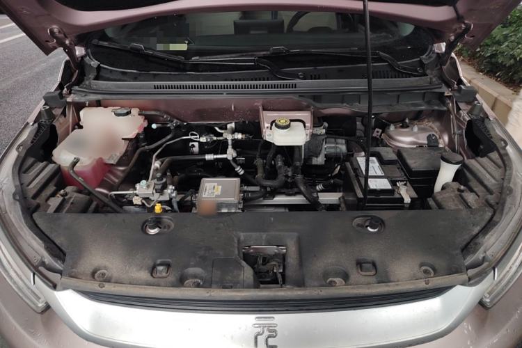 Used BYD Yuan Pro 2023 401KM Luxury Version Engine Bay