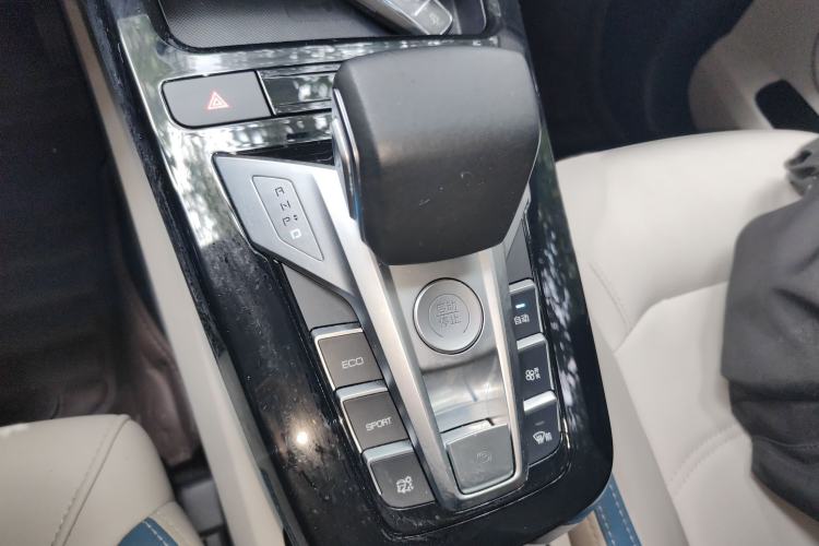 Used BYD Yuan Pro 2023 401KM Luxury Version Gear Lever