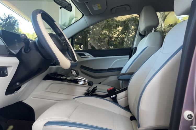 Used BYD Yuan Pro 2023 401KM Luxury Version Left Front Seat
