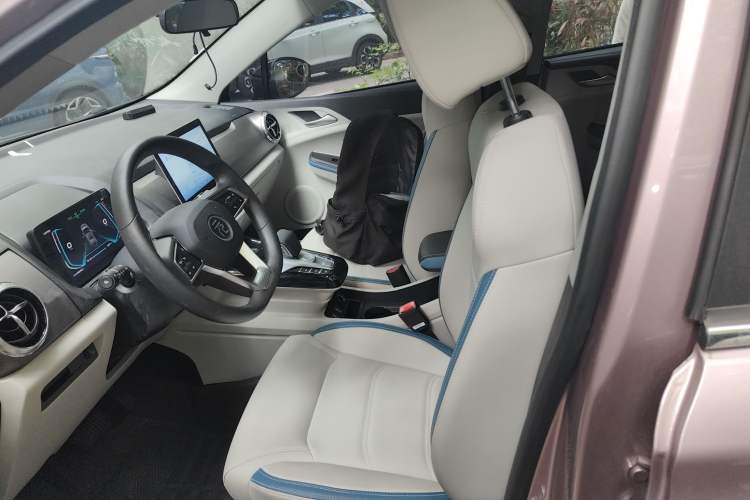 Used BYD Yuan Pro 2023 401KM Luxury Version Left Front Seat