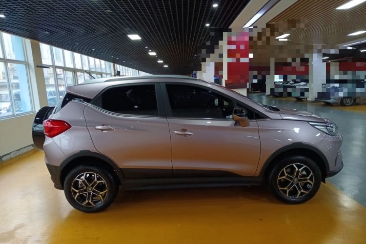 Used BYD Yuan Pro 2023 401KM Luxury Version Right Side