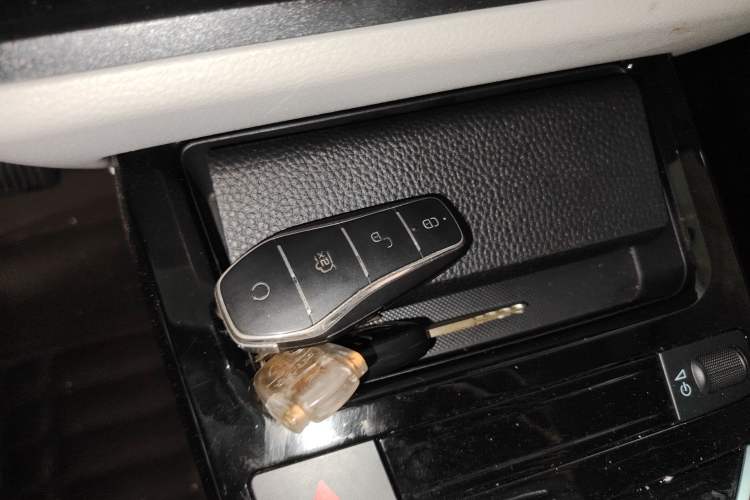 Used BYD Yuan Pro 2023 401KM Luxury Version Vehicle Key