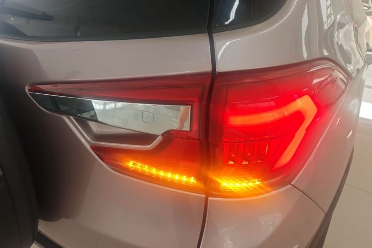 Used BYD Yuan Pro 2023 401KM Luxury Version Right Rear Taillight