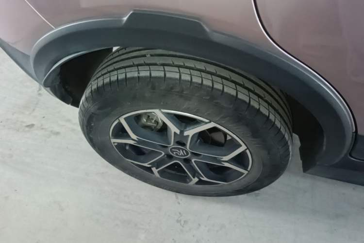 Used BYD Yuan Pro 2023 401KM Luxury Version Right Rear Wheel Hub